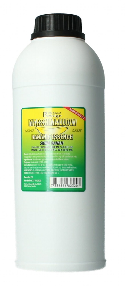 82320-biala plastikowa litowa butelkaz zaprawką do alkoholu z czarna zakretką, oklejona etykietą z nazwą zaprawki prestige MARSHMALLOW BANANA
