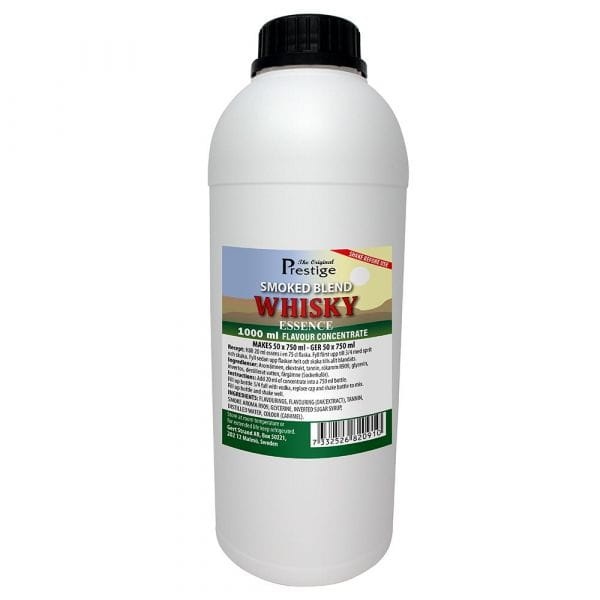 Biała litrowa butelka szwedzkiej zaprawki do alkoholu Prestige Smoked Blend Whisky.