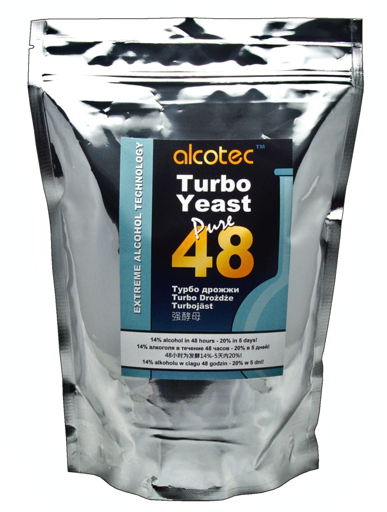 srebry doypack oznaczony etykietą alcotec 48 pure 1,35kg