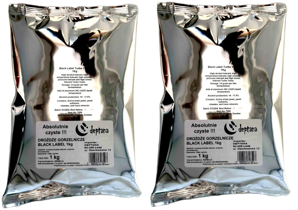 2 srebrne, foliowe torebki z drożdżami gorzelniczymi Black Label Turbo Yeast 1 kg na białym tle