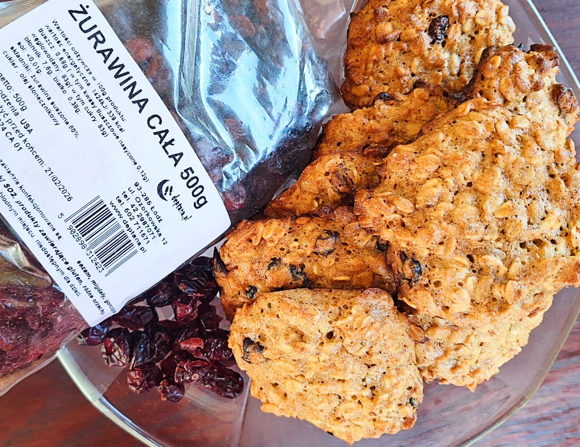 Owsiane na miodzie z żurawiną